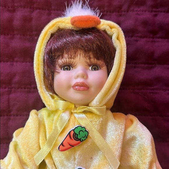 Porcelain ! Yellow Baby Doll in Carrot Costume - Picture 3 of 7